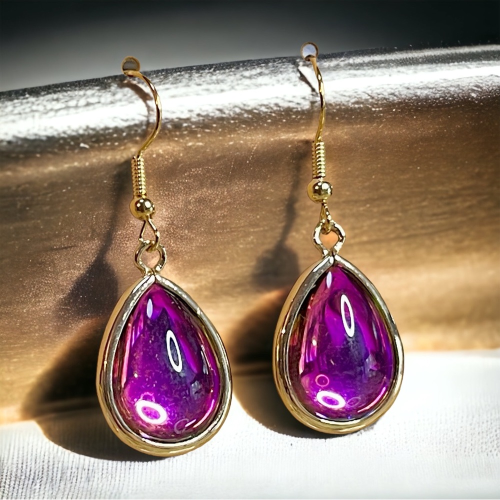 Rainbow Oil slick color changing tear drop earrings - Picture 2 of 4